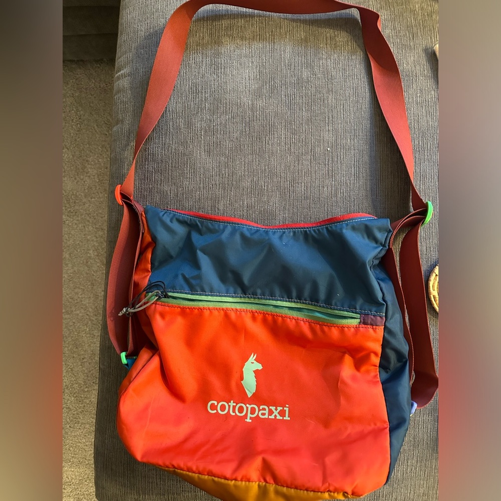 Cotopaxi Taal Convertible tote